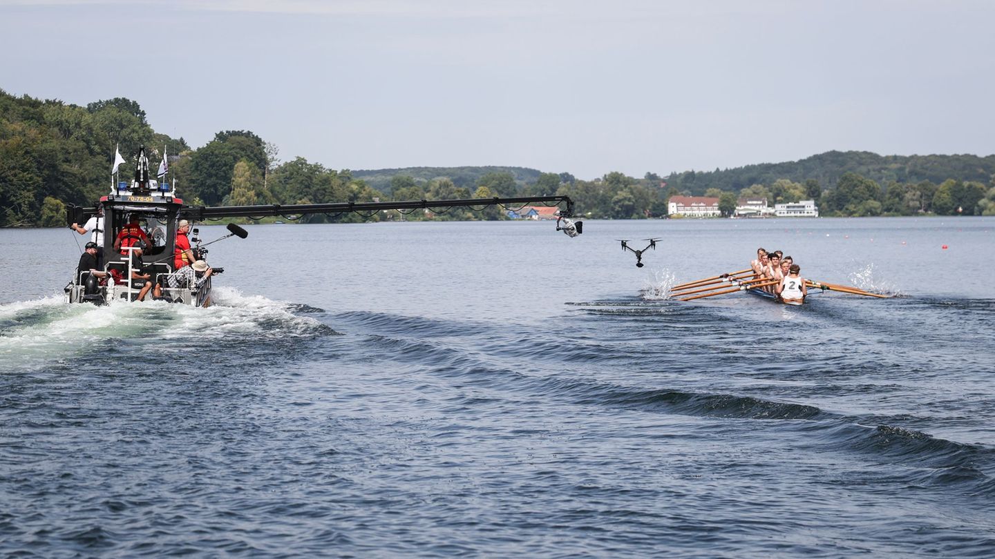 Filming: Legendary rowing Olympic victory is filmed with Masucci