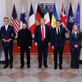 Selenskyj: Gruppenbild beim Ukraine-Gipfel