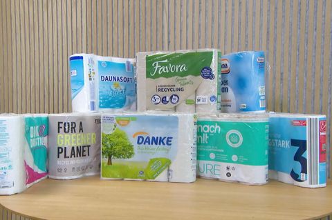 Sehen Sie im Video: Öko-Test findet toxische Stoffe in Küchenrollen.