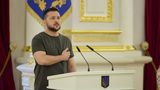 Selenskyj mit grünen Armyshirt