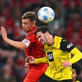 Bundesliga: Bayerns Joshua Kimmich und Dortmunds Pascal Groß im Kopfballduell