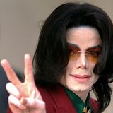 Michael Jackson grüßt Fans