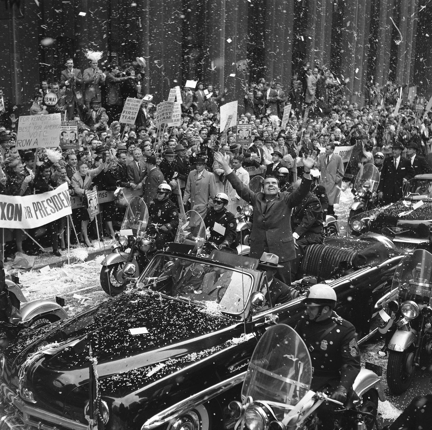 Präsidialer Dienstwagen mit Renn-Qualitäten US-Präsident Dwight Eisenhower fuhr einen Chrysler Crown Imperial aus dem Jahr 1955