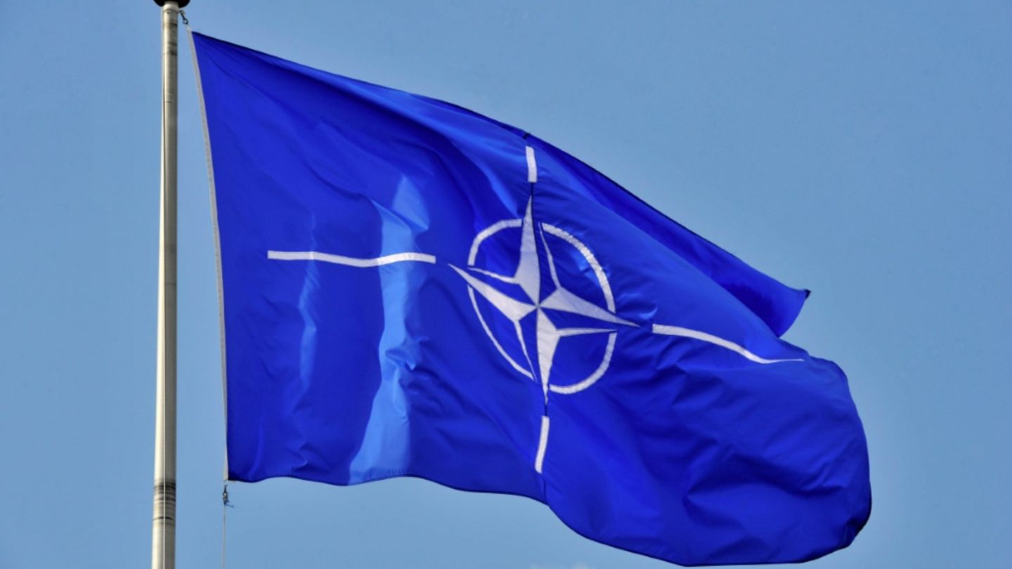 Nato-Flagge