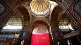 Melbourne, Australien. Aufgeblasene Kunst: Im Royal Exhibition Building können Besucher die Installation mit dem Namen MATRIA von außen und innen bestaunen. Das in Barcelona ansässige Künstlerkollektiv Penique Productions hat sie dort platziert