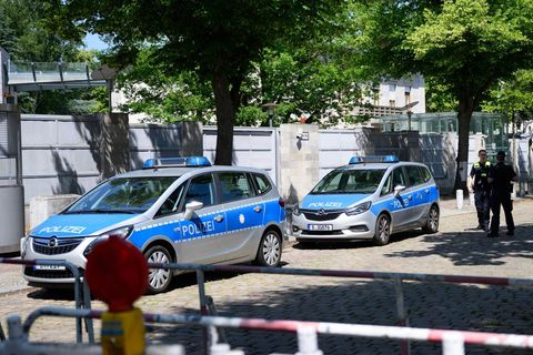 Die Straße vor der Botschaft Israels in Berlin ist aus Sicherheitsgründen permanent abgesperrt