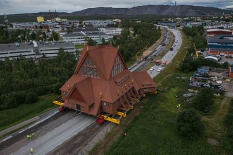 Eine Kirche zieht um