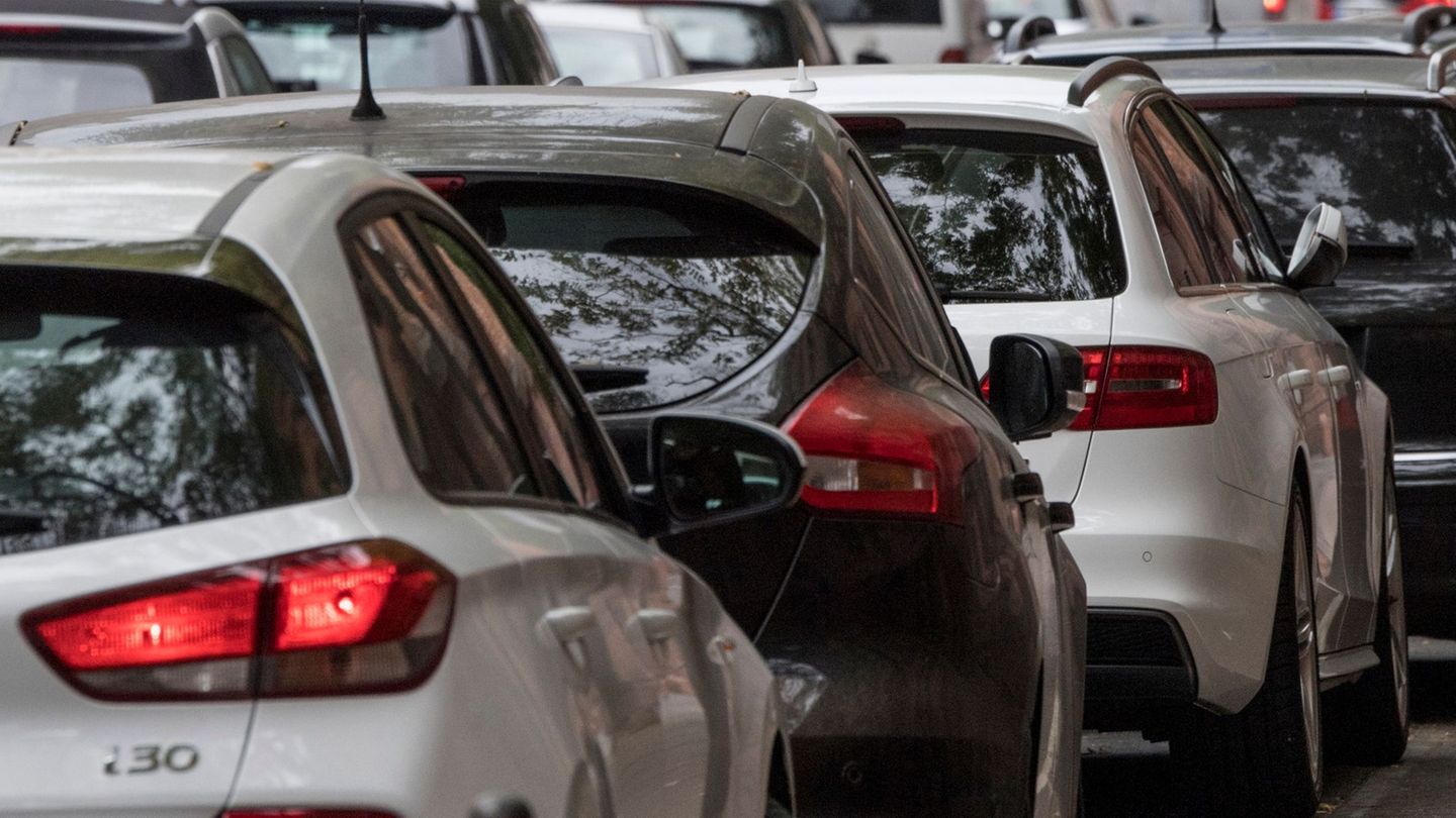 Numbers have been increasing for years: More and more cars in Germany