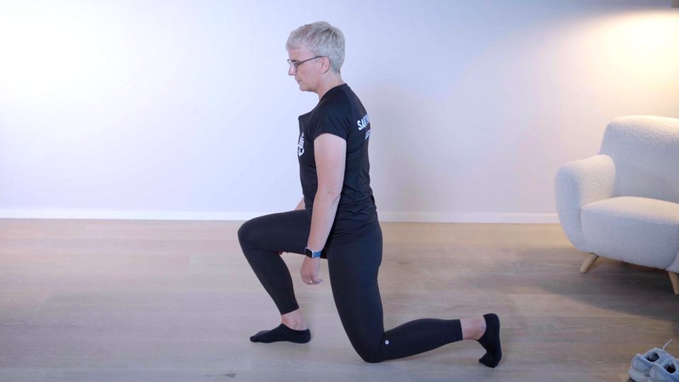 Fünf Übungen für gesunde Knie, einfach von zu Hause machen