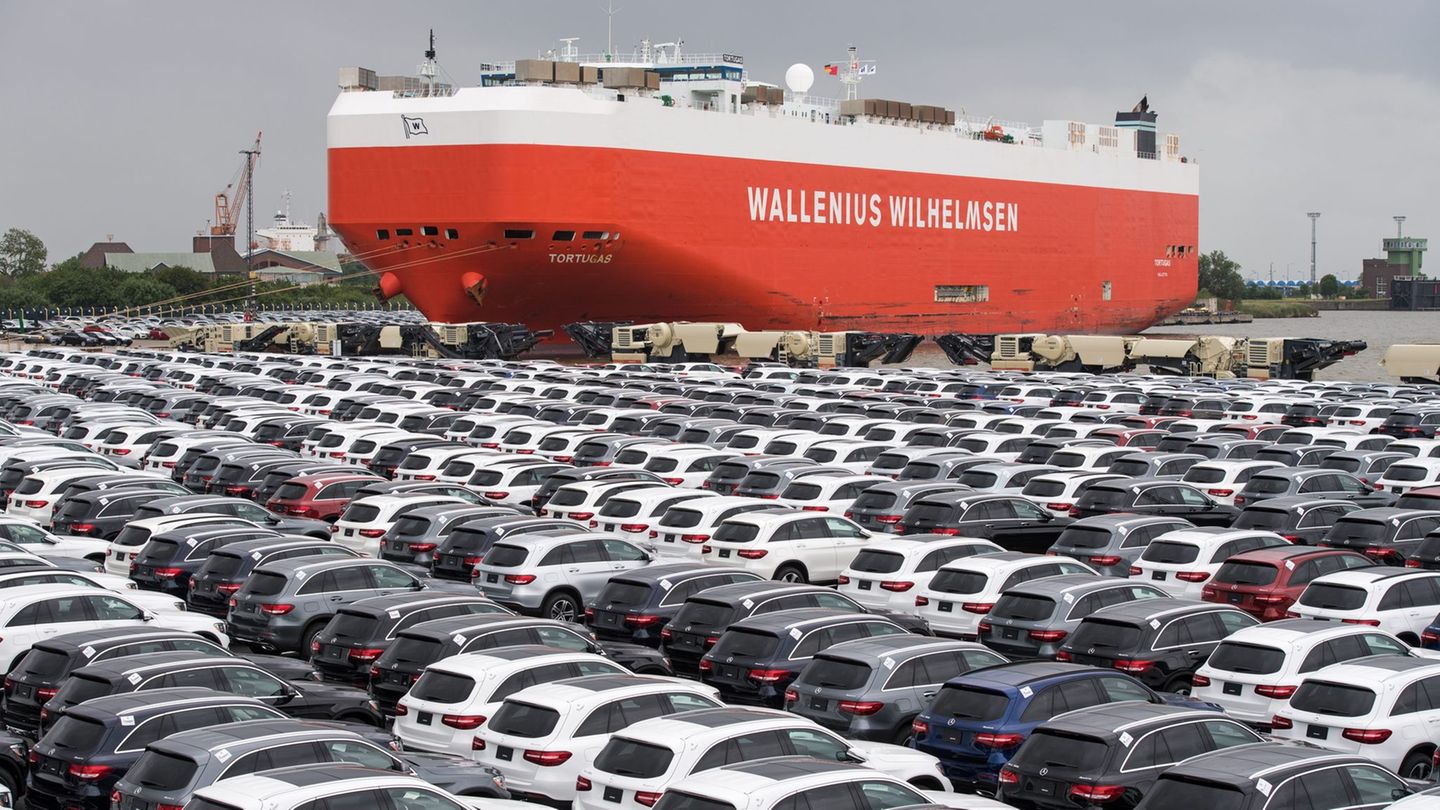 US import customs on cars from EU should decrease retrospectively