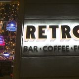 Überraschung in den Top Five. 24 Clubs und 150 Bars (mit Viersternebewertung). Das Bier kostet durchschnittlich 3,50 Euro, Cocktails 10 Euro (im Bild die Retro-Bar)