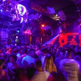 Unangefochtener Spitzenreiter. 60 Clubs und 392 Bars (mit Viersternebewertung). Das Bier kostet durchschnittlich 2,50 Euro, Cocktails 7 Euro (im Bild die Ruin Bar im Instant-Fogas)