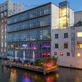 Knapp an den Top Ten vorbeigeschrammt. 73 Clubs und 951 Bars (mit Viersternebewertung). Das Bier kostet durchschnittlich 4,50 Euro, Cocktails 12 Euro (im Bild der Watergate-Club)