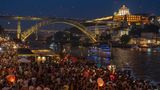 Geheimtipp ganz im Westen Europas. 12 Clubs und 252 Bars (mit Viersternebewertung). Das Bier kostet durchschnittlich 3 Euro, keine Angaben zu Cocktails (im Bild das Săo-Joăo-Fest)