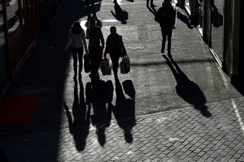Fußgänger auf einer Straße