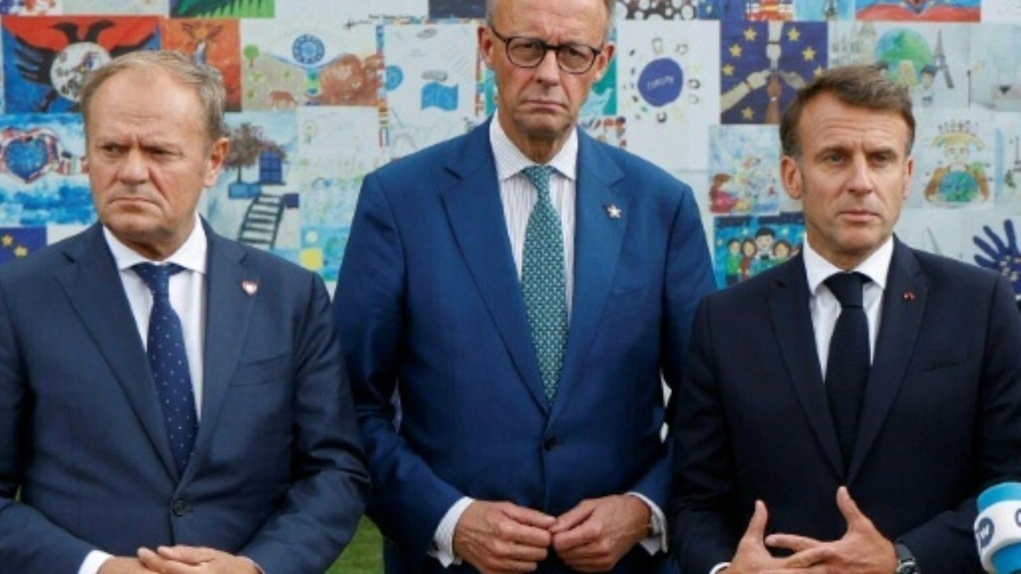 Tusk (l.), Merz und Macron im Mai in Tirana