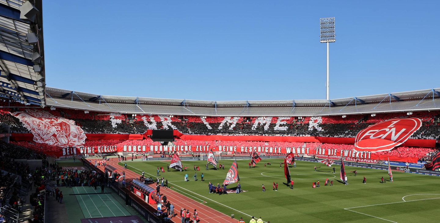 125 Jahre 1. FC Nürnberg: Choreo der Fans 125 Jahre 1. FC Nürnberg: Choreo der Fans
