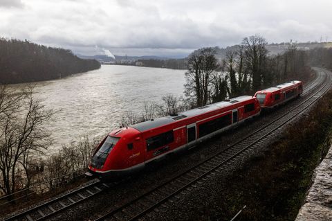 Der Ausbau der Hochrheinbahn soll bald beginnen. (Archivbild) Foto: Philipp von Ditfurth/dpa