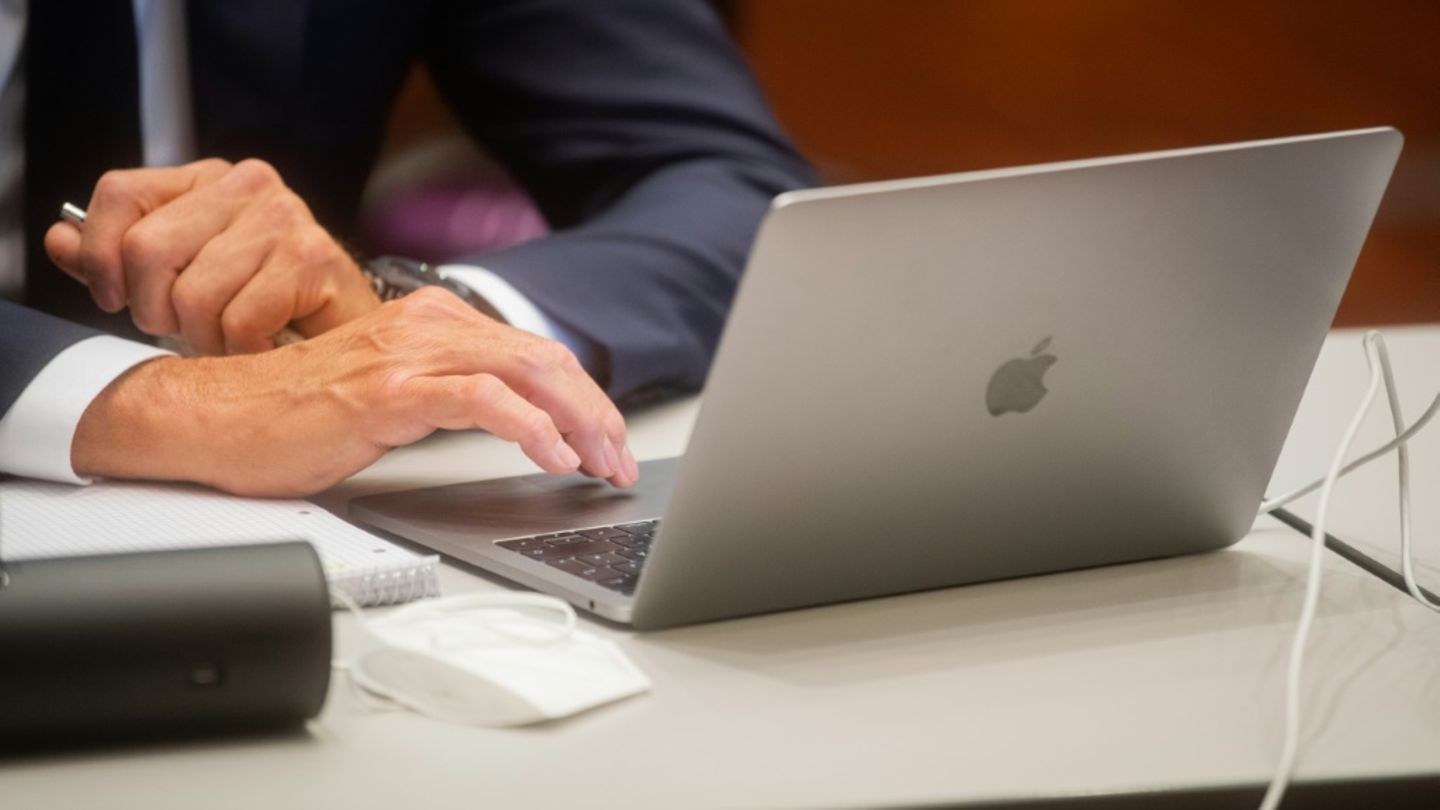 Behördengang per Laptop