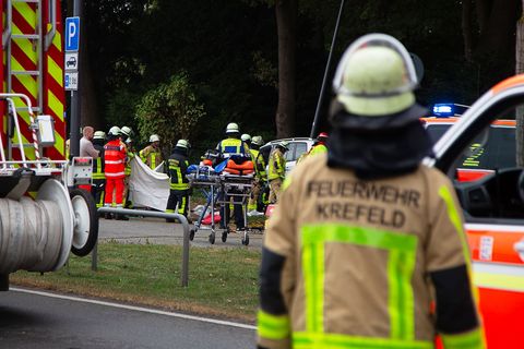 Krefeld: Zwillinge sterben bei Unfall auf Parkplatz