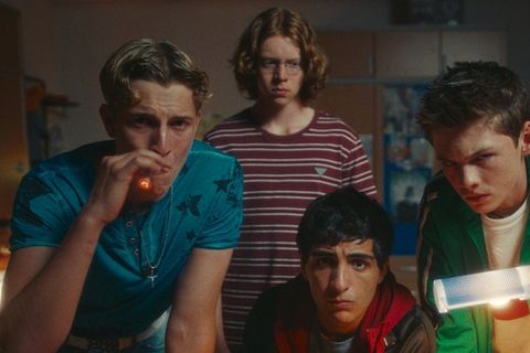 Die jungen "Chabos" der ZDFneo-Serie (v.l.n.r.): PD (Jonathan Kriener), Gollum (Arsseni Bultmann), Alba (Loran Alhasan) und Pe