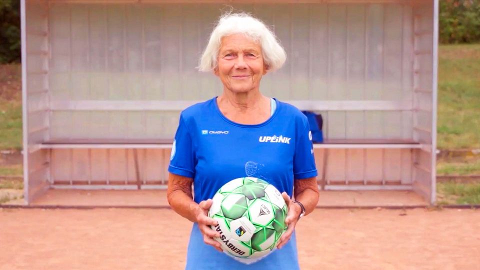 Das ist Deutschlands wohl älteste Fußballerin Das ist Deutschlands wohl älteste Fußballerin