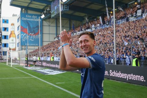 Marius Wörl kehrt zu Arminia Bielefeld zurück. Foto: Friso Gentsch/dpa