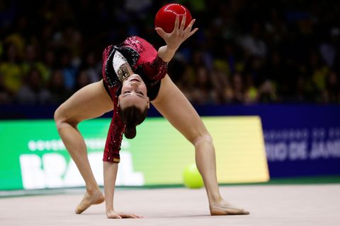 Virtuos mit dem Ball: Darja Varfolomeev. Foto: Bruna Prado/AP/dpa