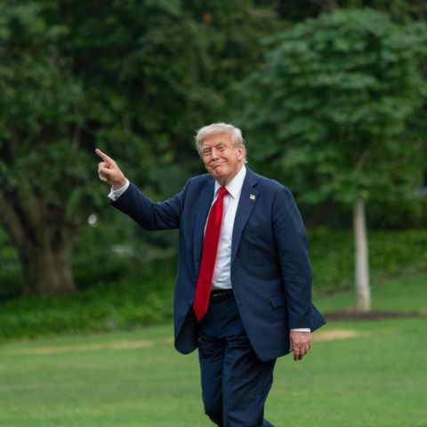Donald Trump auf dem Rasen des Weißen Hauses