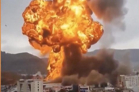 Video zeigt massiven israelischen Angriff auf Jemens Haupstadt Sanaa
