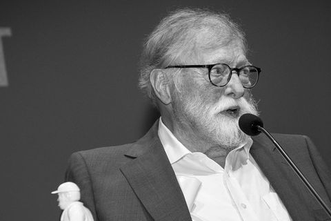 Trauer um Per Holst (1939-2025).