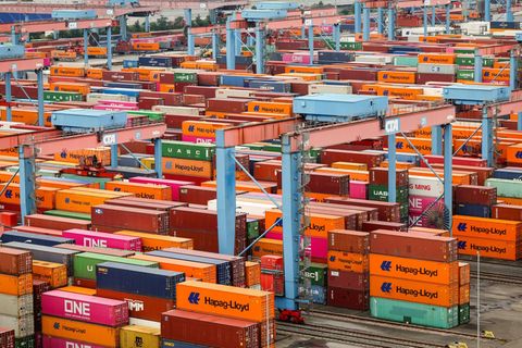 Der Export leidet unter den US-Zöllen, aber immerhin gibt es nun einen Deal zwischen EU und USA. (Archivbild) Foto: Christian Ch