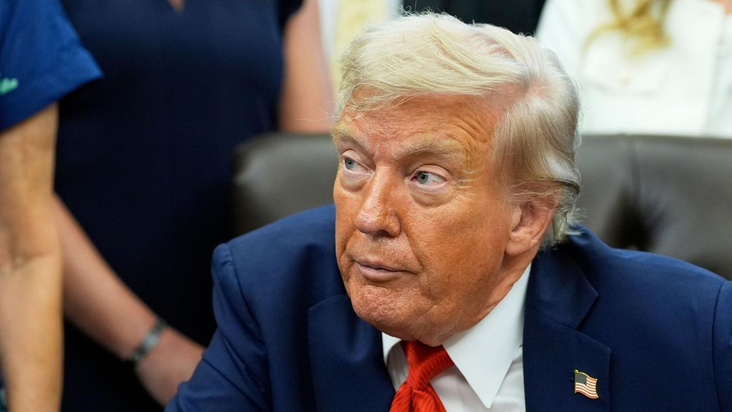 US President Trump releases central bank governor Cook