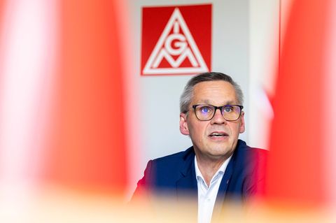 Für IG-Metall-Bezirksleiter Gröger zählt in Osnabrück vor allem eines: Sicherheit für die 2.300 Beschäftigten. (Archivbild) Foto