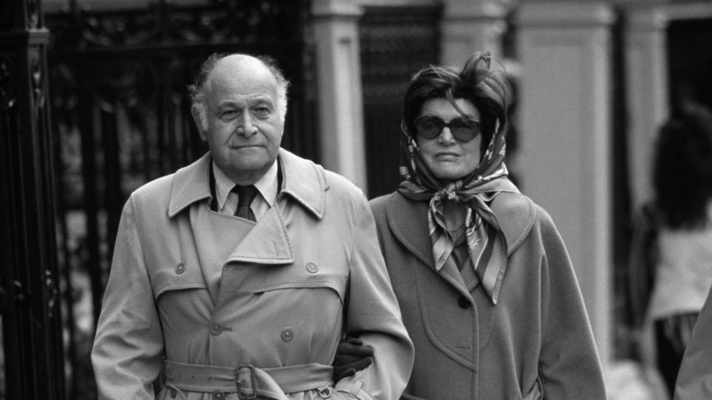 Jackie Kennedy Onassis: Her last dear Maurice Tempelsman is dead