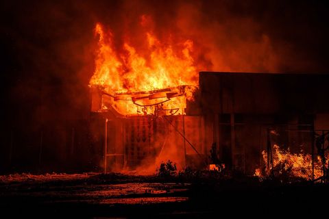 Was das Feuer genau auslöste, ist noch unklar. Foto: Chewy Lin/AAP/dpa