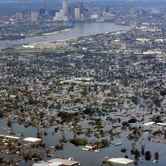 Überschwemmtes New Orleans nach Hurrikan "Katrina"