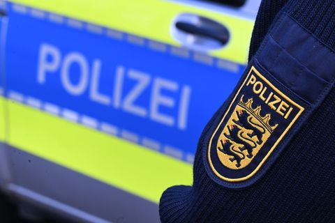 Die Anteilnahme unter den Beamten ist groß. Foto: Bernd Weißbrod/dpa
