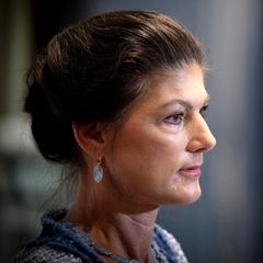Sahra Wagenknecht warnt vor Wehrpflicht