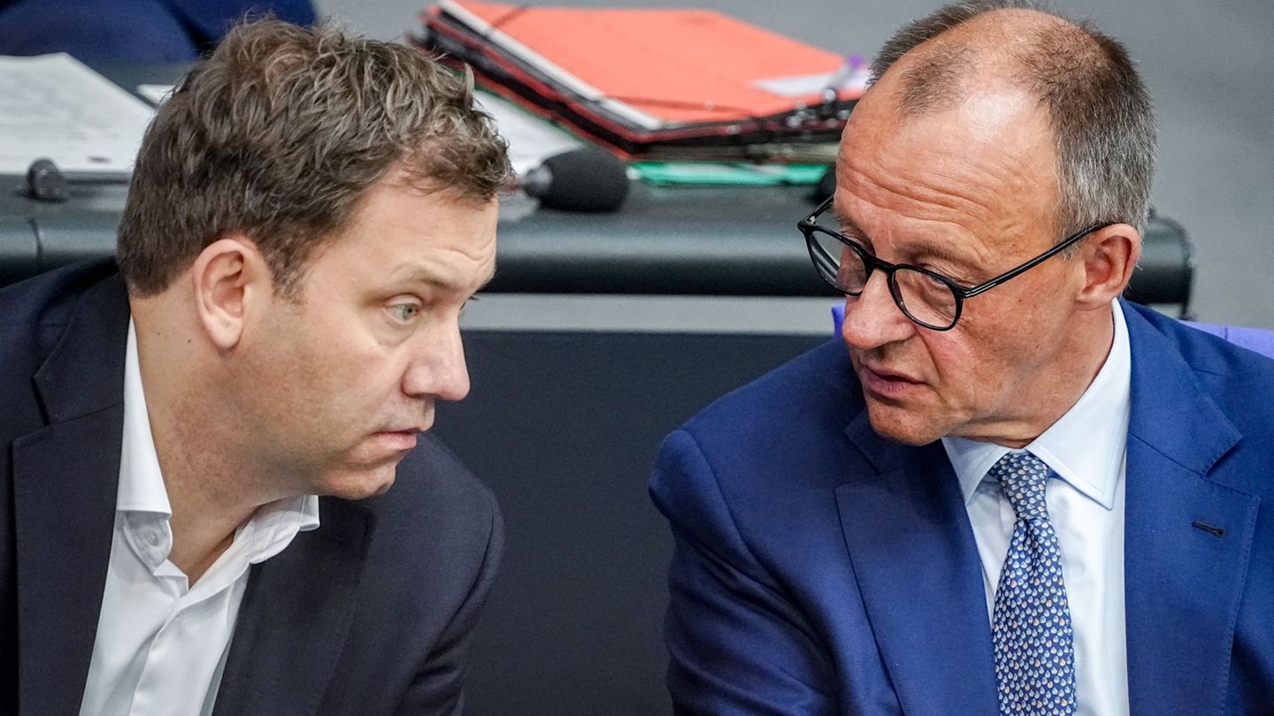 Schwarz-Rot: Coalition starts in phase two: How hot does autumn get?