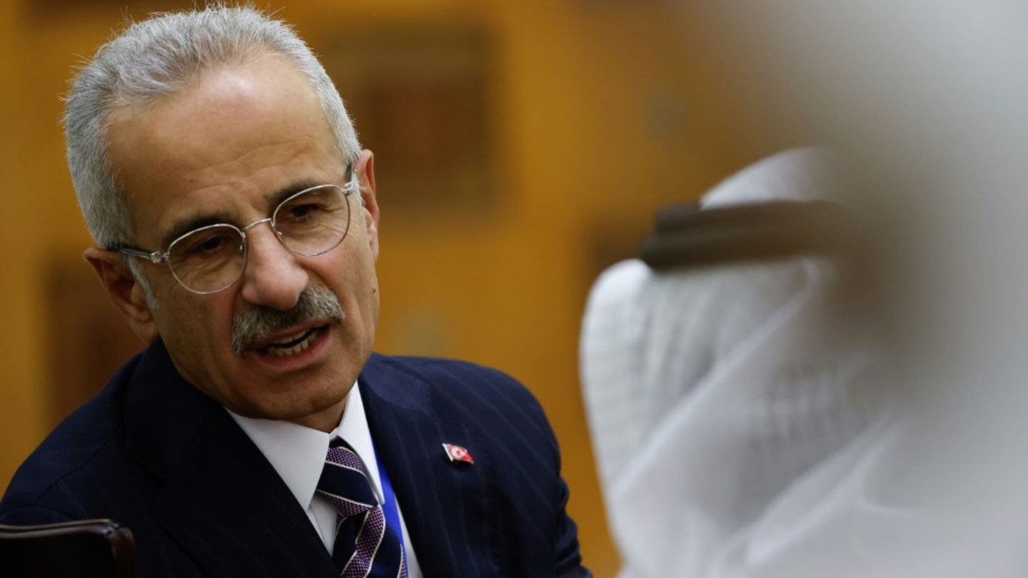Der türkische Verkehrsminister Abdulkadir Uraloglu