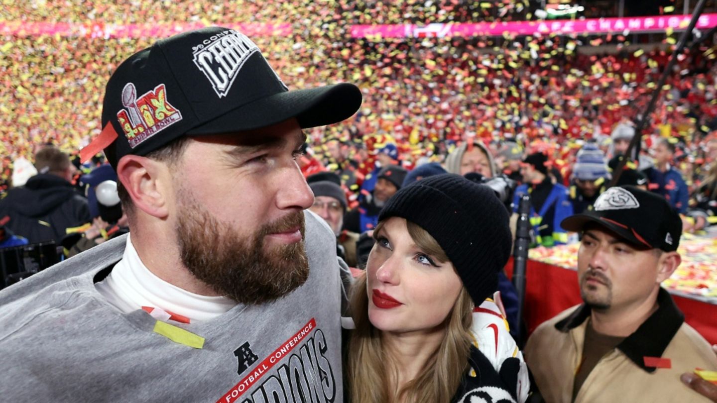 Swift und Kelce (l.) im Januar 2025