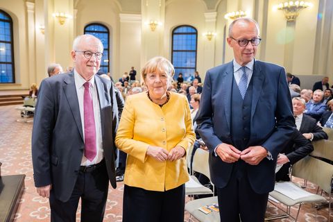 Volker Kauder gilt als langjähriger Vertrauter von Ex-Kanzlerin Merkel, mit dem Kurs des aktuellen Kanzlers hadert er hingegen.
