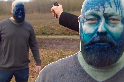 Zur Selbstverteidigung: "Schlumpf-Spray" färbt Angreifer tagelang blau