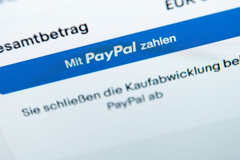 Bei Paypal sind Sicherheitssysteme ausgefallen, die betrügerische Lastschriften herausfiltern sollen. Foto: Silas Stein/dpa