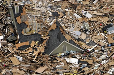Zerstörung durch Hurrikan "Katrina" in den USA