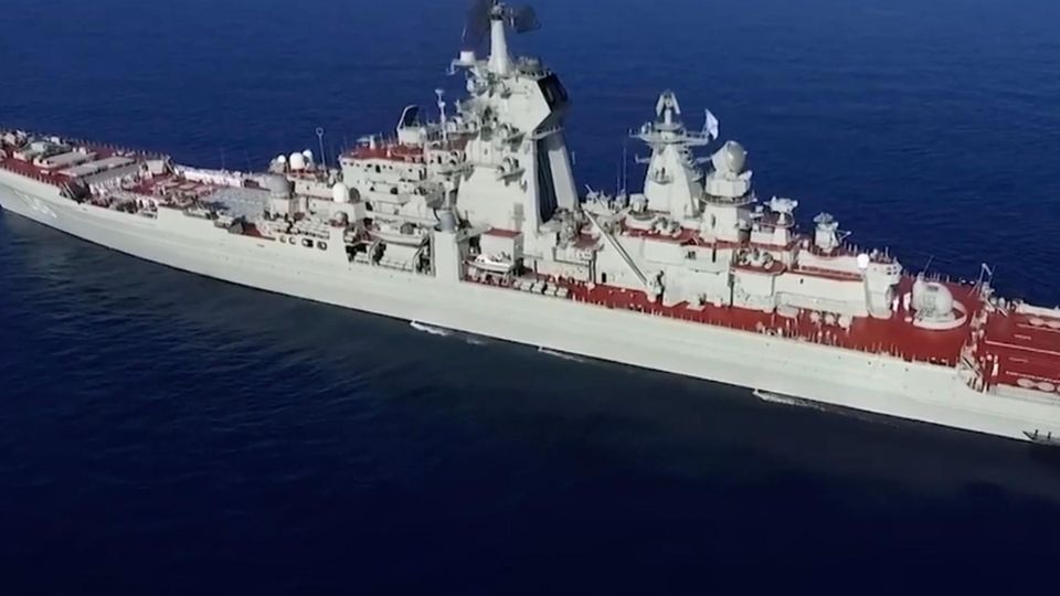 Russlands Prestige-Atomkreuzer Russlands Prestige-Atomkreuzer auf hoher See.