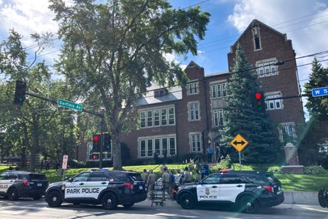Einsatzkräfte am Tatort in Minneapolis