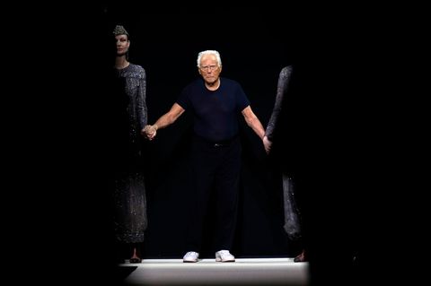 Für den Modedesigner Armani (91) ist der Kauf des Clubs eine Herzensangelegenheit. (Archivbild) Foto: Luca Bruno/AP/dpa