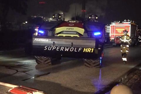 Speziallöschfahrzeug "Superwolf"